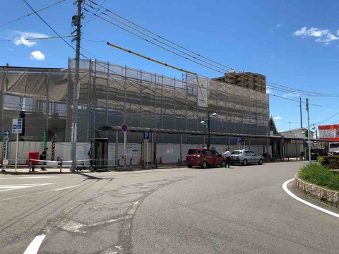 工事中の江南駅