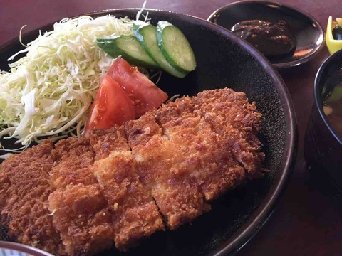 『COFFEE & LUNCH I.C.佐守』とんかつ定食