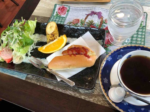 『カフェ もくもく』モーニング