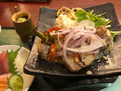 「旬菜 月兎 江南店」ランチ 若鶏の三色ロール焦がしクリームソース