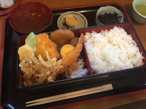 『cook あい吉』割り子弁当ランチ