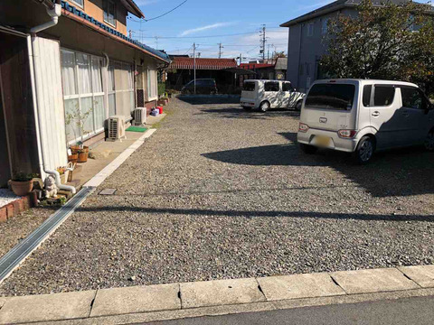 『Cafe & 手作り雑貨 小さなお店4april』駐車場