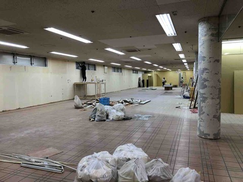 「ショッピングタウン ピナ」2階大改装