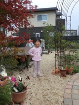 お庭で