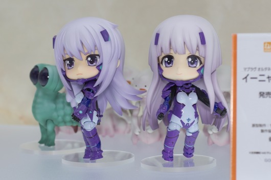 WF2003W_GS-82_R