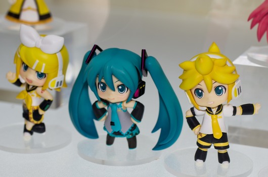 WF2003W_GS-165_R