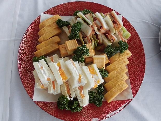 地元日田市のお客様方に屋形船を お料理(4)
