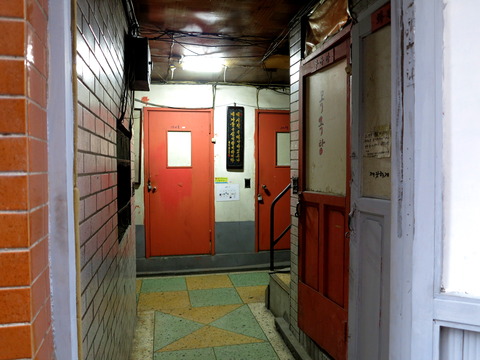 某旅人宿入口