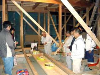 M邸上棟