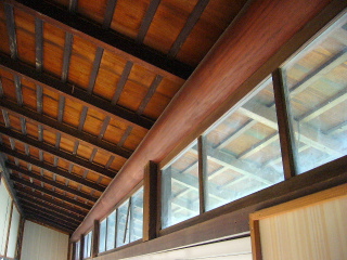 化粧磨き小屋桁