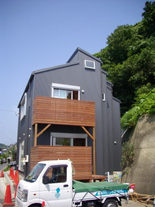 マニルカラ