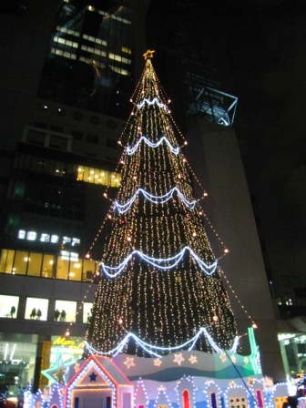 世界最大級のクリスマスツリー