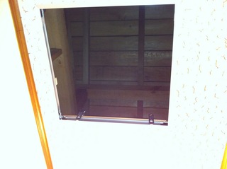 201201025i 060