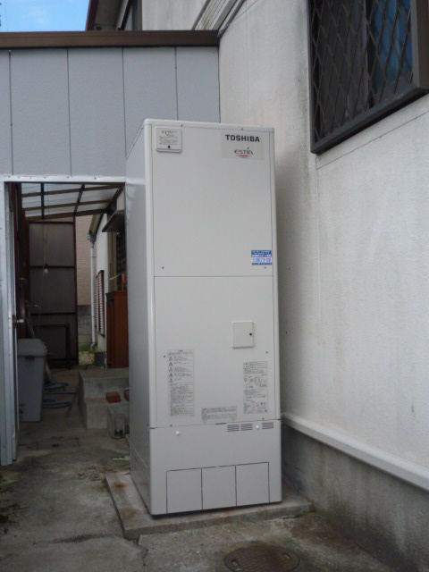 r3