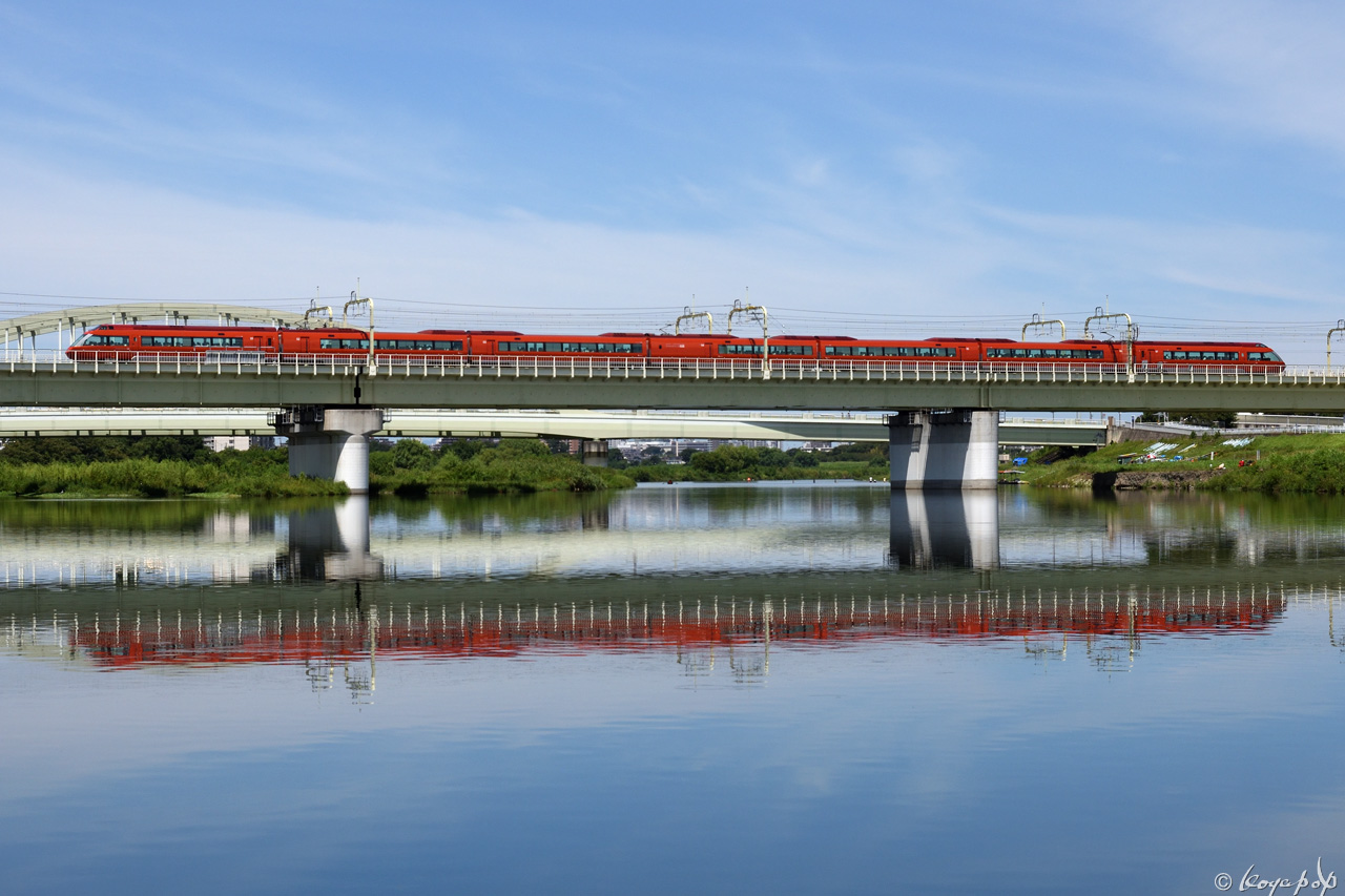 180818R-175x2 1280-A