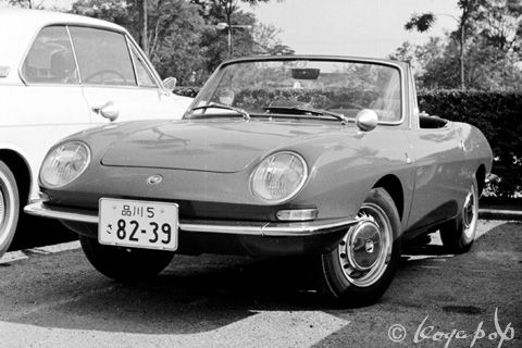 Fiat 850 Spider 1965- 流麗なプロポーションのフィアット 850