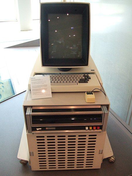 450px-Xerox_Alto_mit_Rechner
