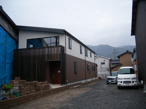 UNI_0056