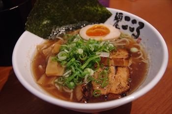 白楽にある台湾まぜそばのお店「麺屋こころ」のラーメン