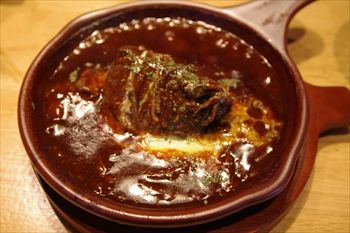 新横浜にある肉バル「ニクバルダカラ」のランチ