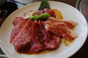 新横浜にある焼肉屋さん「焼肉トラジ」の焼肉ランチ
