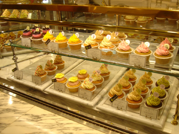 クイーンズ伊勢丹横浜店にある Sweetie Pie By Pariya のおいしいカップケーキ 横浜ブログ