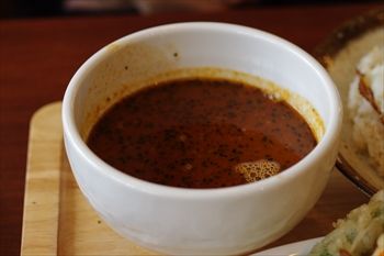 横浜綱島にあるスープカレー専門店「らっきょ&Star」のスープカレー