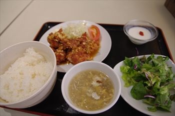 新横浜にある中華イタリアン「チャ