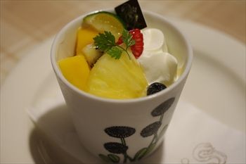 葉山にあるケーキショップ「フリューリング」のプリン