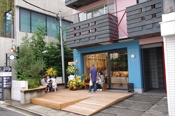 渋谷にあるパン屋「SHIBUichi BAKERY」の外観