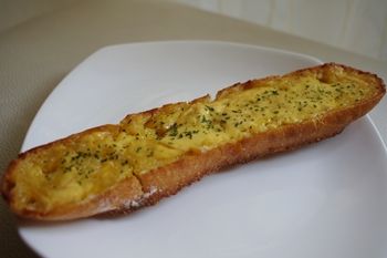 新横浜にあるパン屋さん 「シャン ド ブレ」のパン