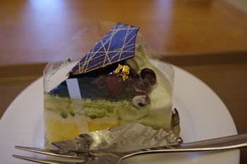 横浜美術館にあるカフェ「Cafe 小倉山」のケーキ