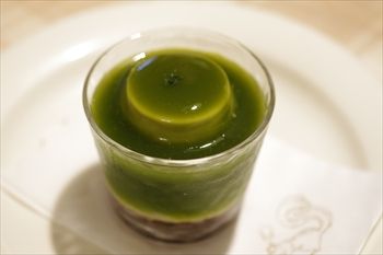 葉山にあるケーキショップ「フリューリング」のケーキ