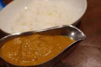 新横浜にあるカレー専門店「天馬カレー」のカレー