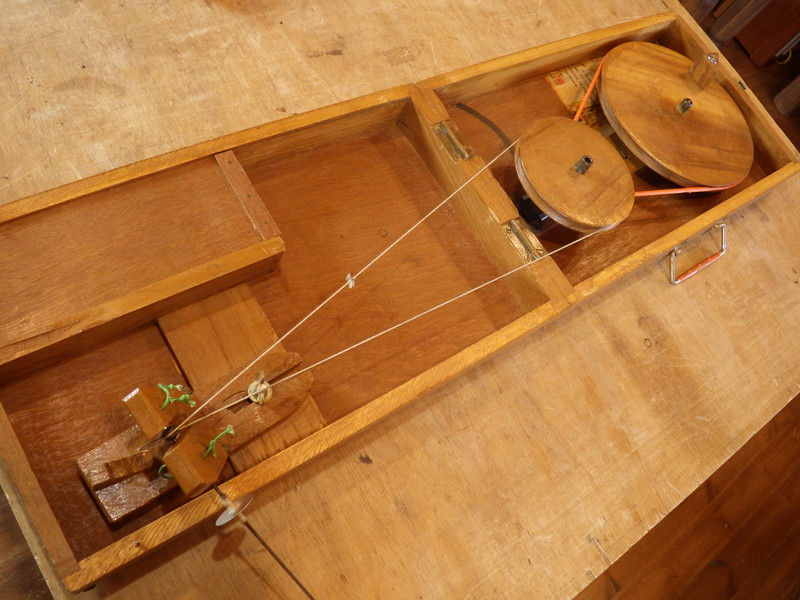 綿繰り機の次は『糸紡ぎ機』です。 : 60歳からの青春