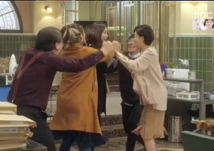 キャリアを引く女 DVD