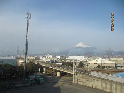 72 車窓からの富士山