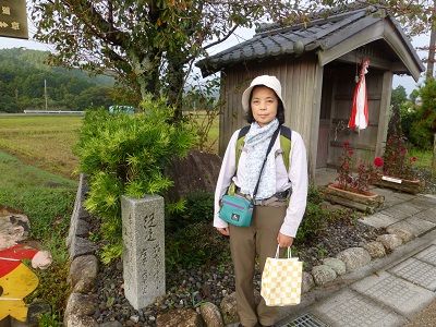 008 石碑・地蔵堂