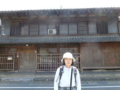 082 格子戸の家