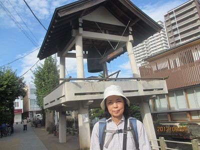 49 時の鐘①(三石神社境内)