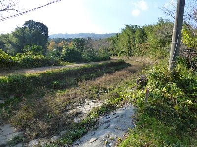 039 隊道上の天井川跡