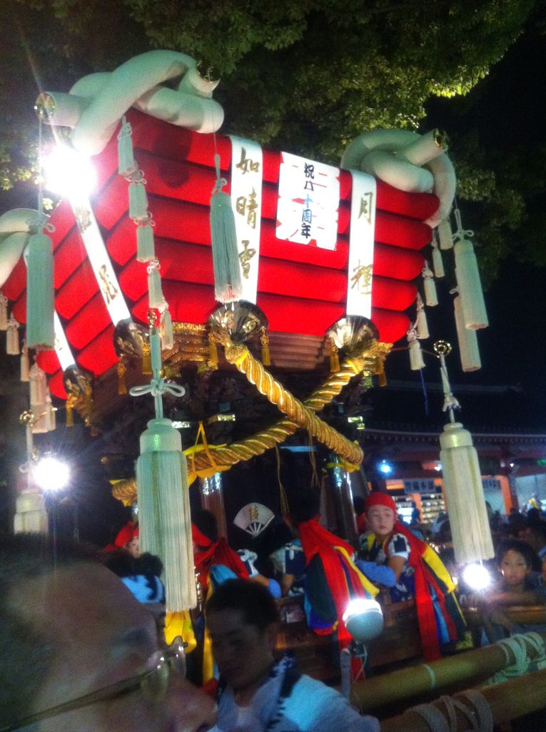 伝統的な日本の祭りふとん太鼓の置物、模型 ふとん太鼓