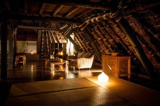 屋根裏