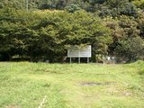 06登山口前の広場