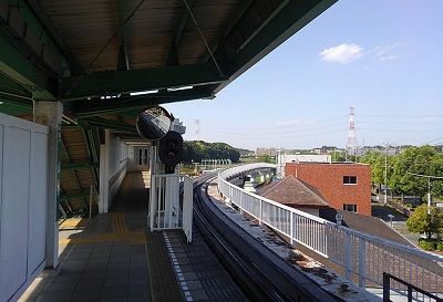 山万ユーカリが丘線32