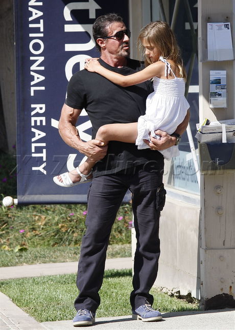 stallone092009_09-full