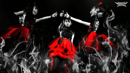 babymetal_red_black_white_by_neo_musume-d7bkj8w