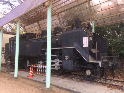 096