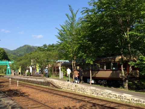 【みどり市】東武モハ1724+モハ1725 レストラン清流