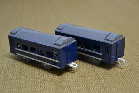 オハネ25‐100 試作車